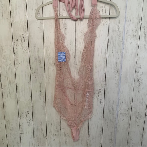 NWT Free People Showoff Lace Bodysuit - Picture 6 of 7